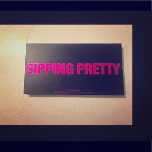 KYLIE COSMETICS B-DAY 2018 SIPPING PRETTY PALETTE